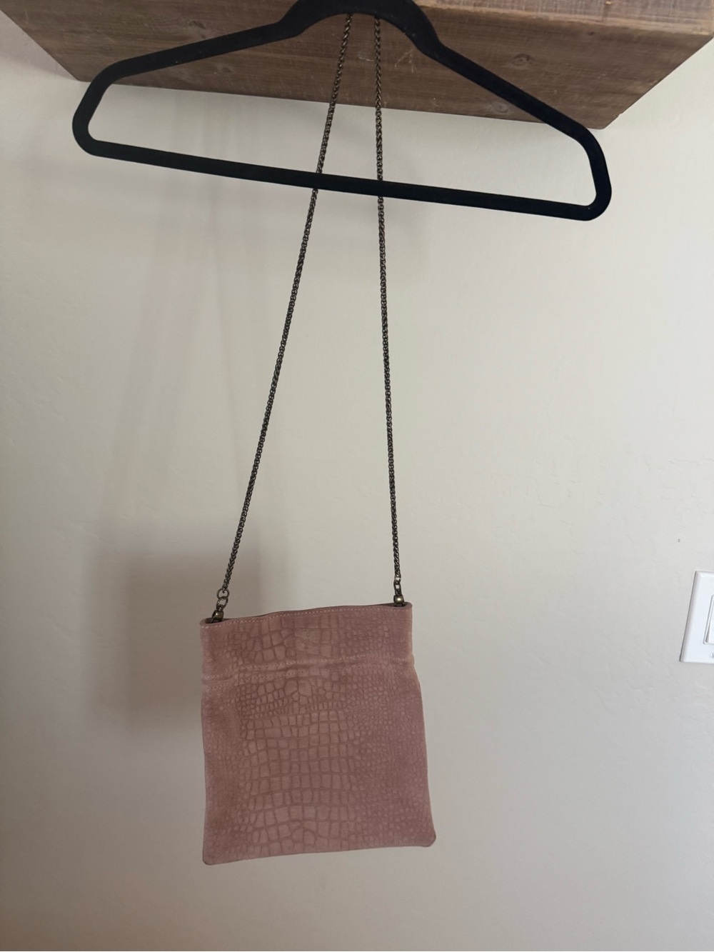 Stella McCartney Blush Suede Croc-Embossed Shoulder Bag - Picture 2 of 4